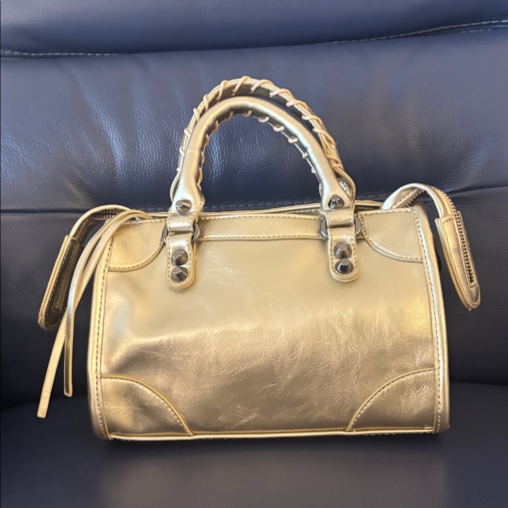 Gold Designer Vegan Durable Handbag - Picture 4 of 6